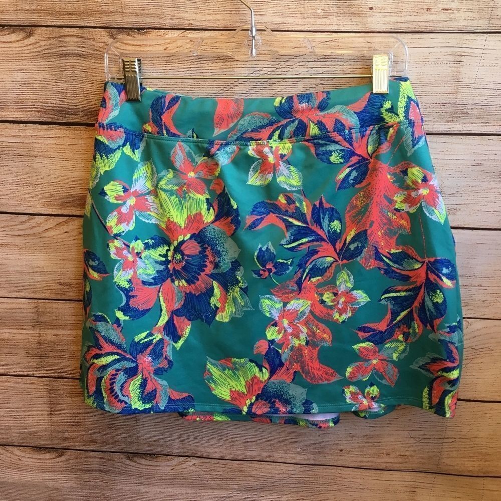 ZELOS SKORT IN TROPICAL FLORAL PRINT